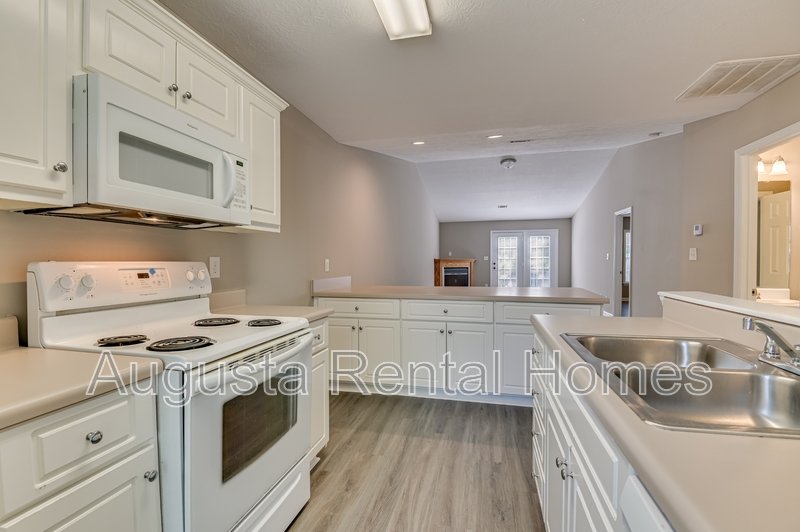 7028 Reagan Circle property image