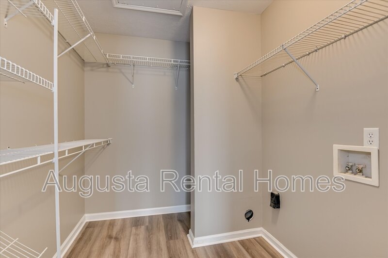 7002 Reagan Circle - 1 property image