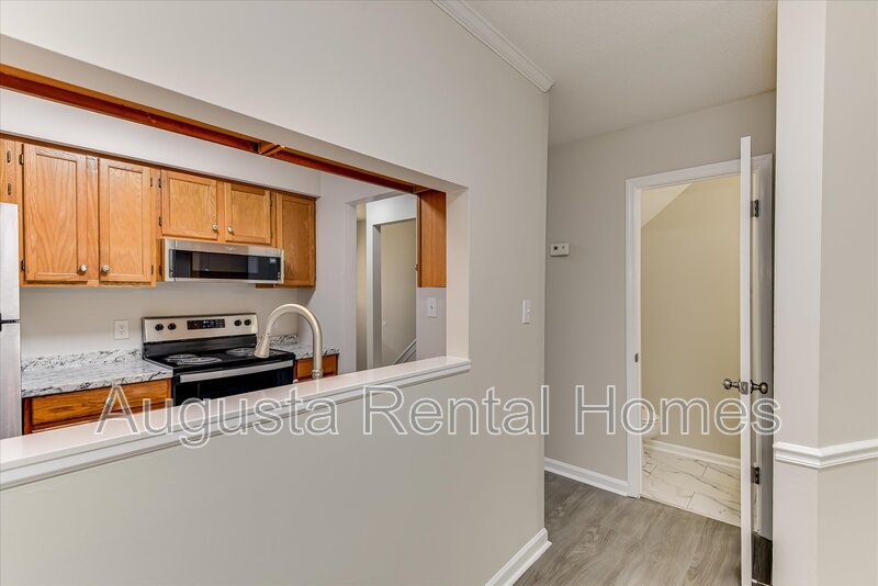 204-1/2 West Buena Vista Avenue - 1 property image
