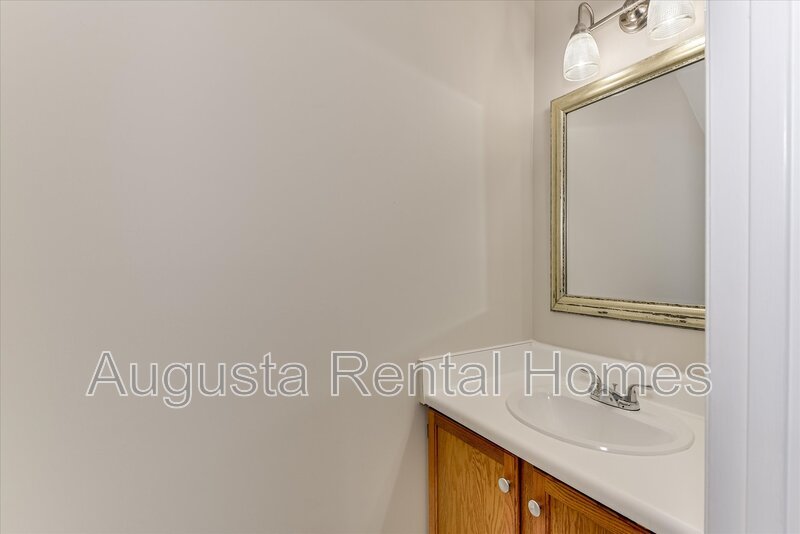 204-1/2 West Buena Vista Avenue - 1 property image