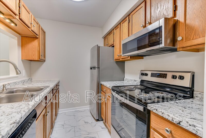 204-1/2 West Buena Vista Avenue - 1 property image