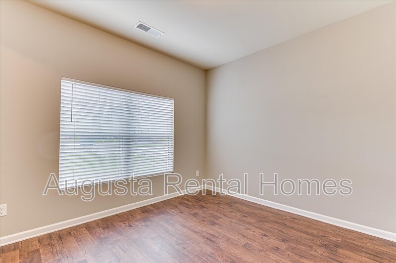 5060 Vine Lane property image