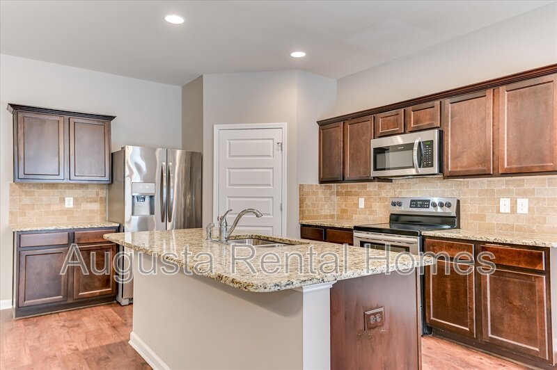 5060 Vine Lane property image