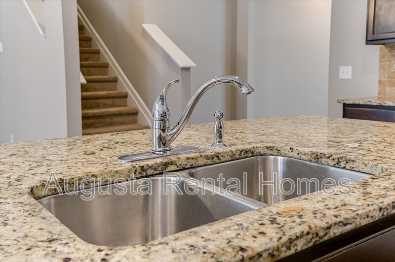 5060 Vine Lane property image