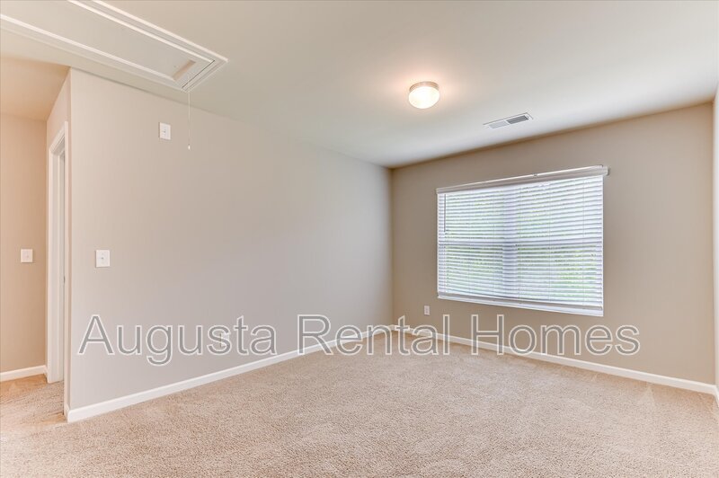 5060 Vine Lane property image