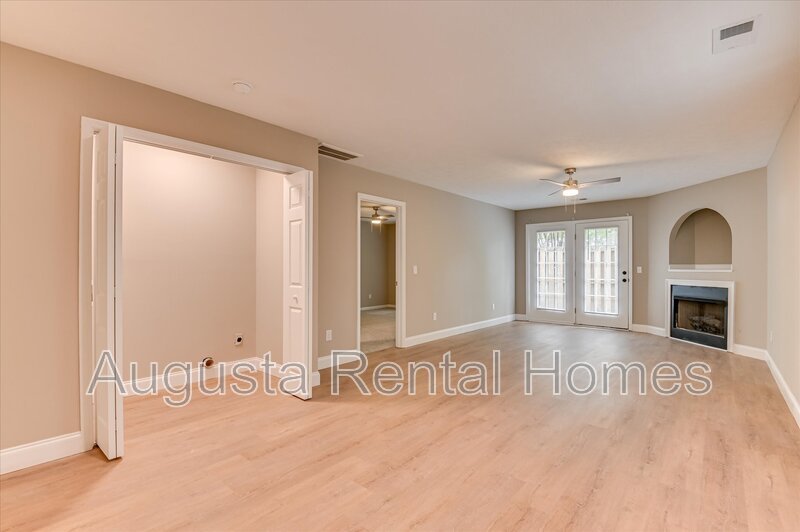 111 Kelly Drive property image