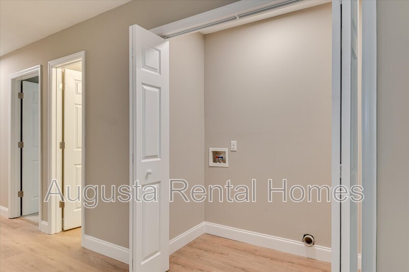 111 Kelly Drive property image