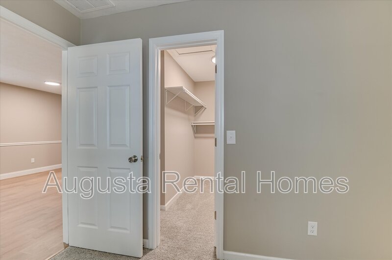 111 Kelly Drive property image