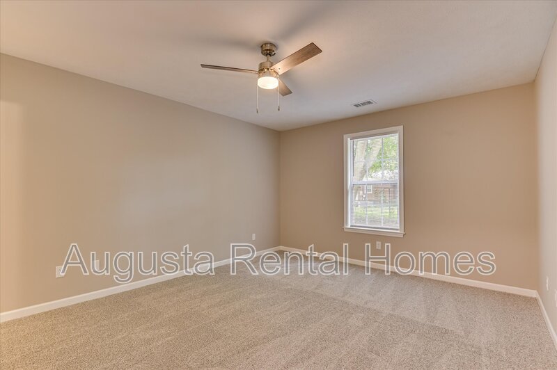 111 Kelly Drive property image