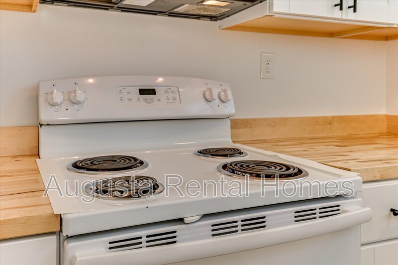 1936 Warren Street - B property image