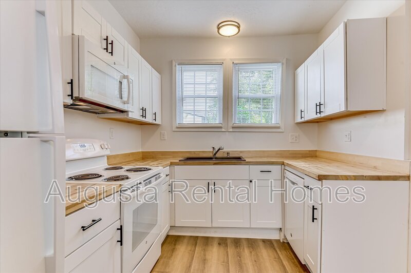 1936 Warren Street - B property image