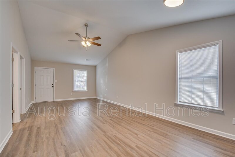 1531 Abby Way - 1 property image
