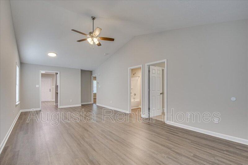 1531 Abby Way - 1 property image