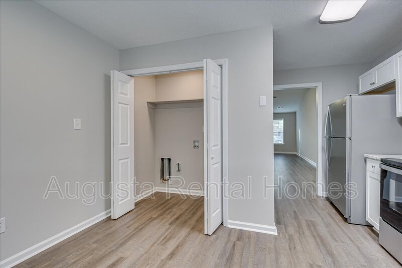 1531 Abby Way - 1 property image