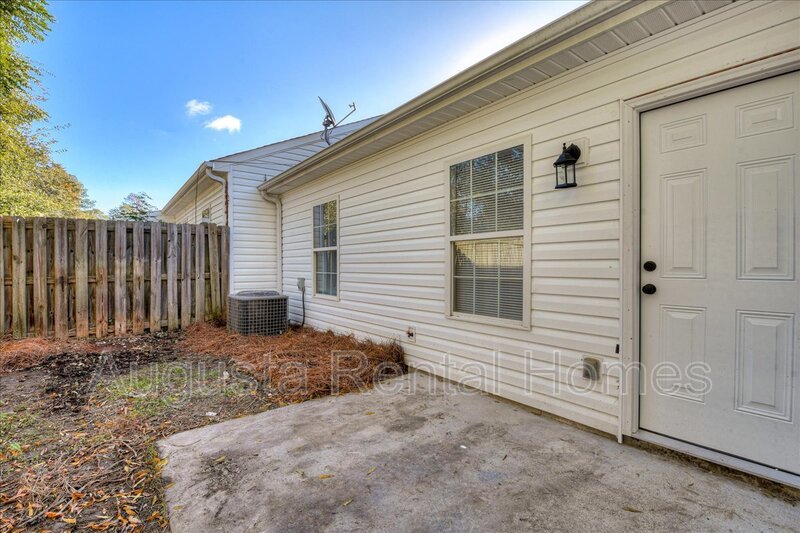 1531 Abby Way - 1 property image