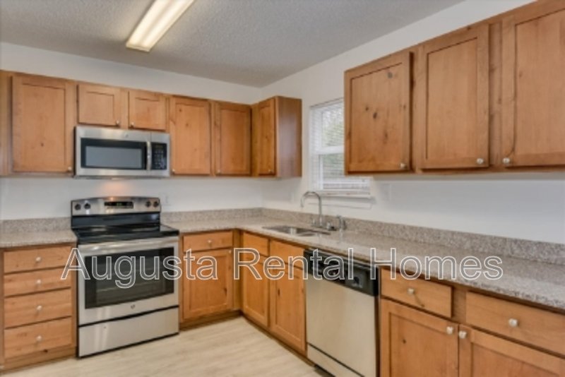 2905 Arrowhead Drive - E7 property image