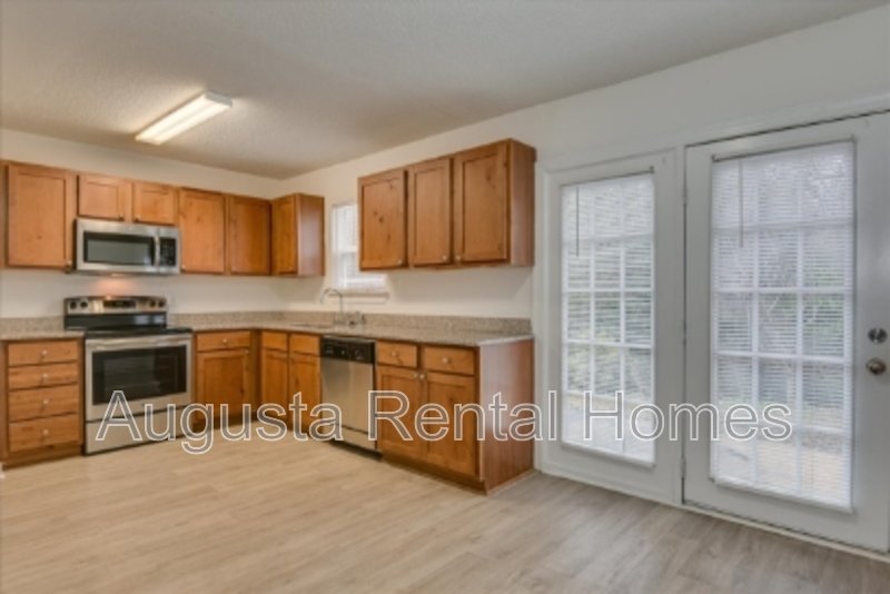2905 Arrowhead Drive - E7 property image