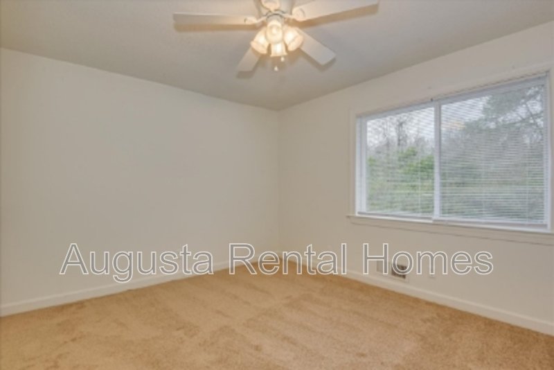 2905 Arrowhead Drive - E7 property image