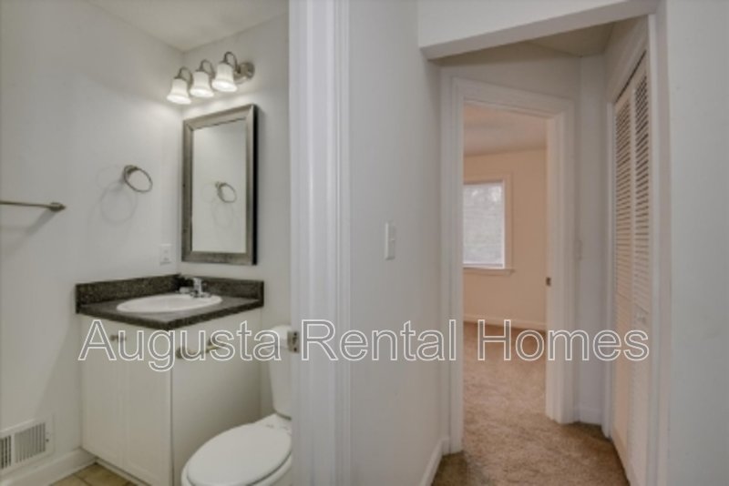 2905 Arrowhead Drive - E7 property image