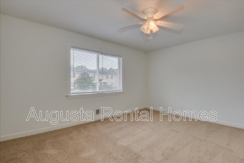 2905 Arrowhead Drive - E7 property image
