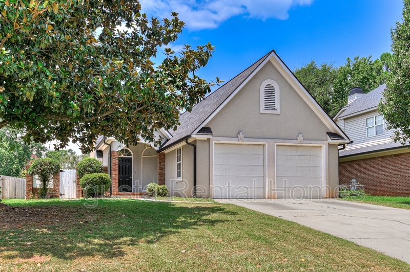 208 Stonington Drive property image