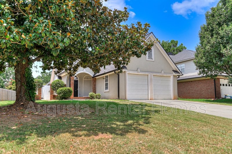 208 Stonington Drive property image