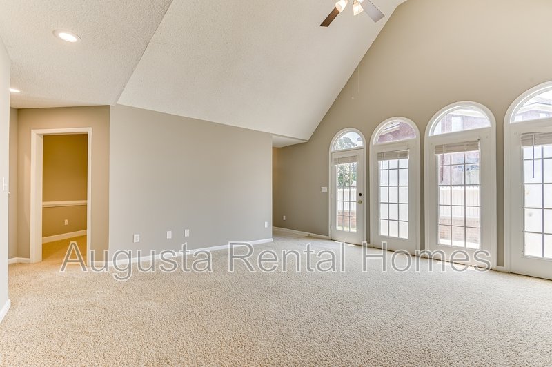 208 Stonington Drive property image