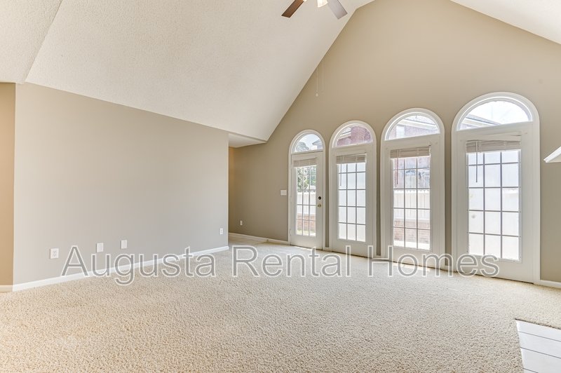 208 Stonington Drive property image