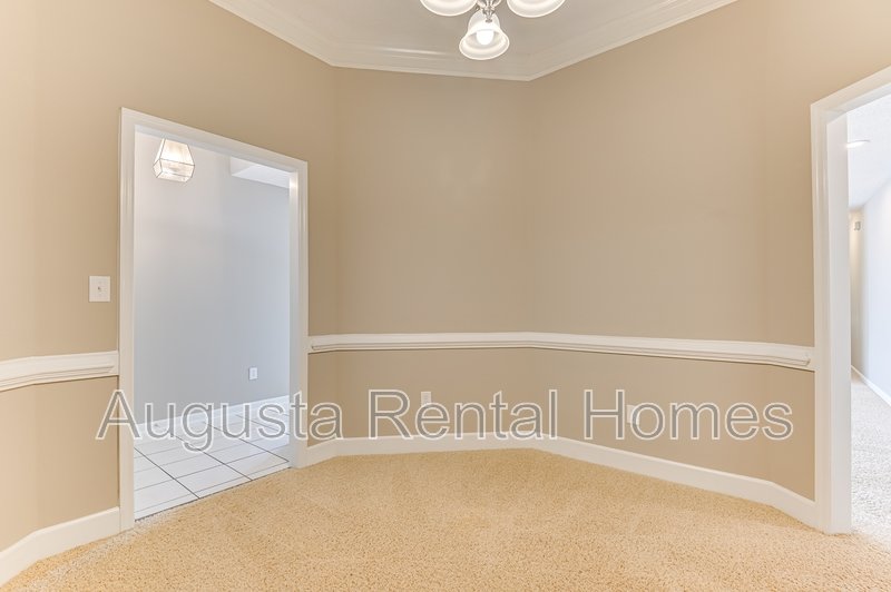 208 Stonington Drive property image
