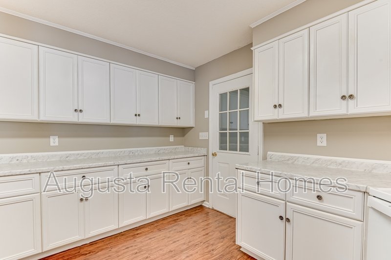 208 Stonington Drive property image
