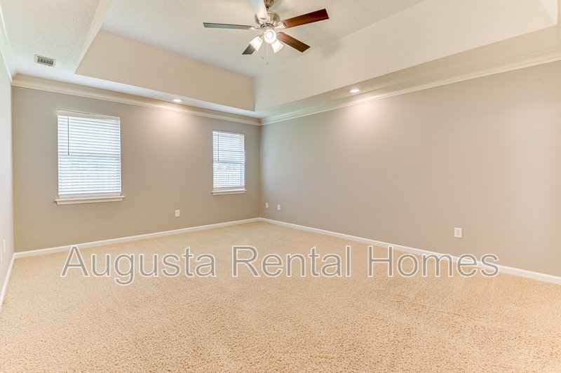 208 Stonington Drive property image