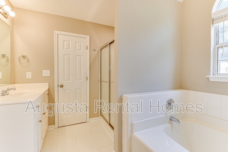 208 Stonington Drive property image