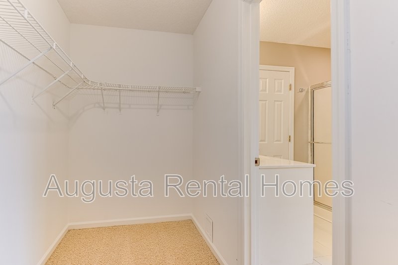 208 Stonington Drive property image