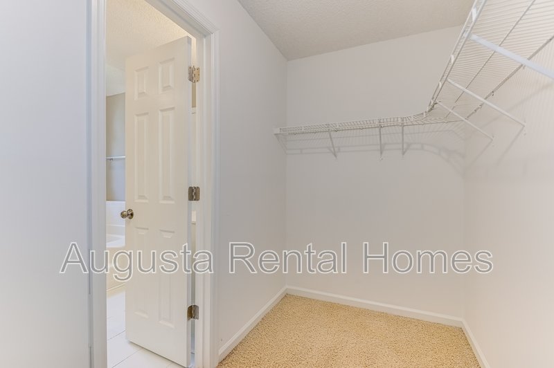 208 Stonington Drive property image