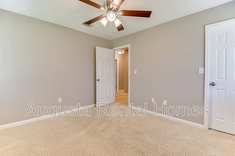 208 Stonington Drive property image