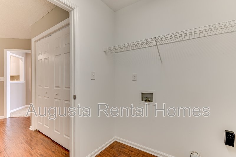 208 Stonington Drive property image