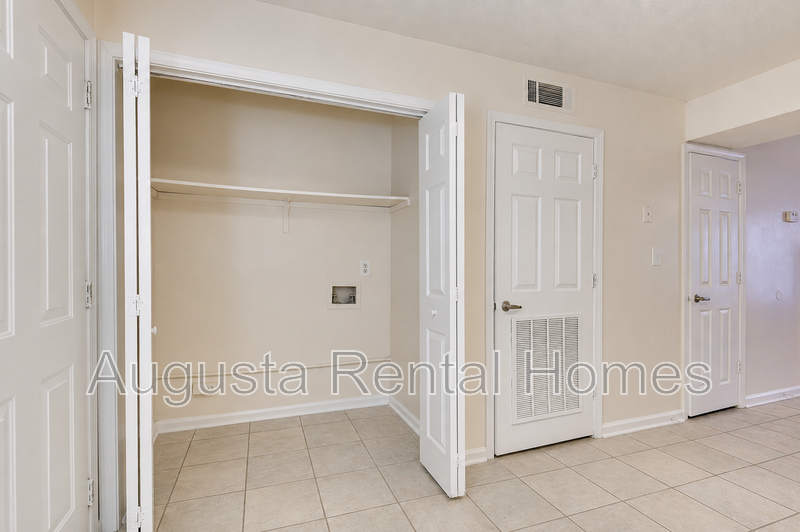 104 Canary Street property image