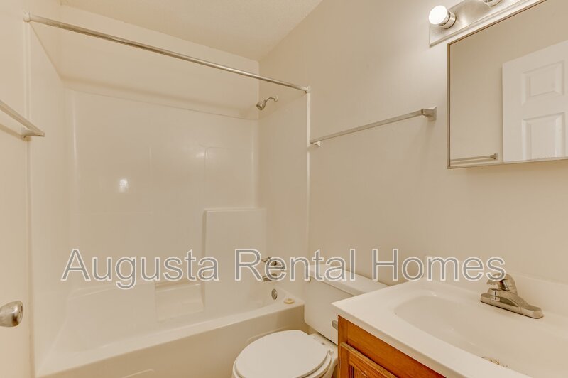 104 Canary Street property image