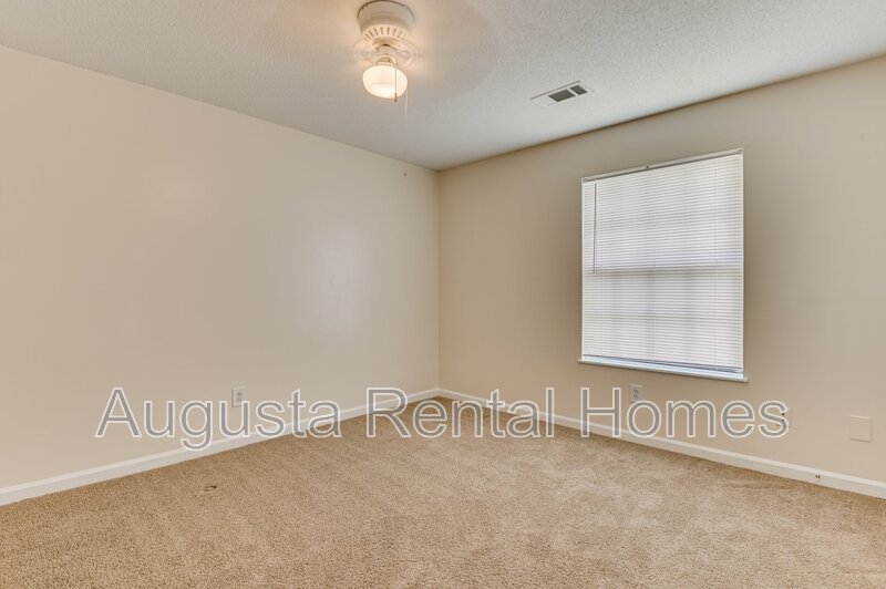 104 Canary Street property image