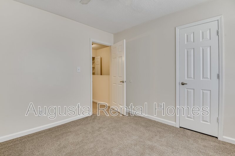 104 Canary Street property image
