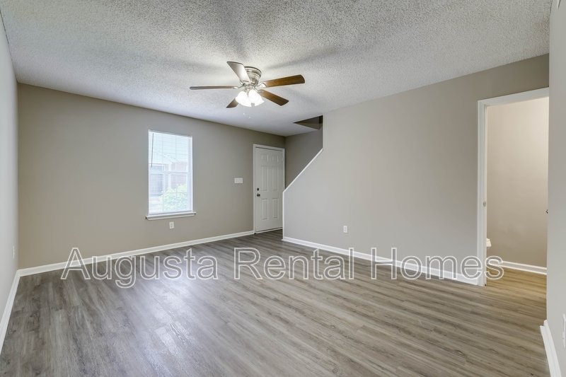 146 Chalet North Blvd - 146 property image