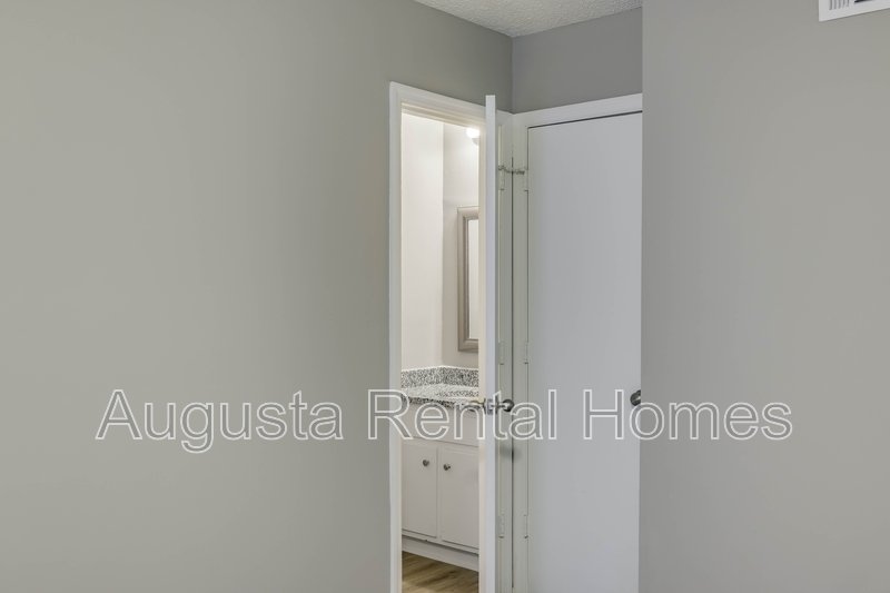 146 Chalet North Blvd - 146 property image