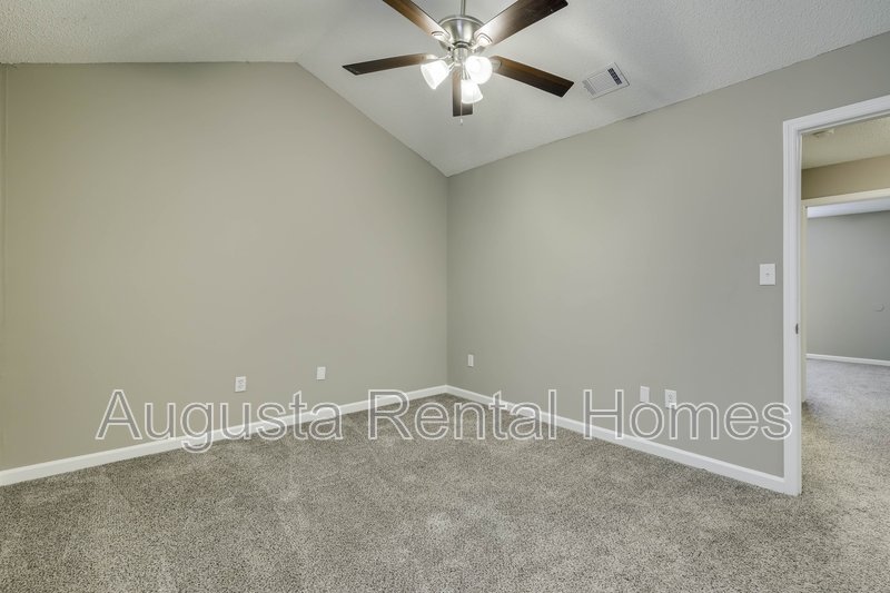 146 Chalet North Blvd - 146 property image