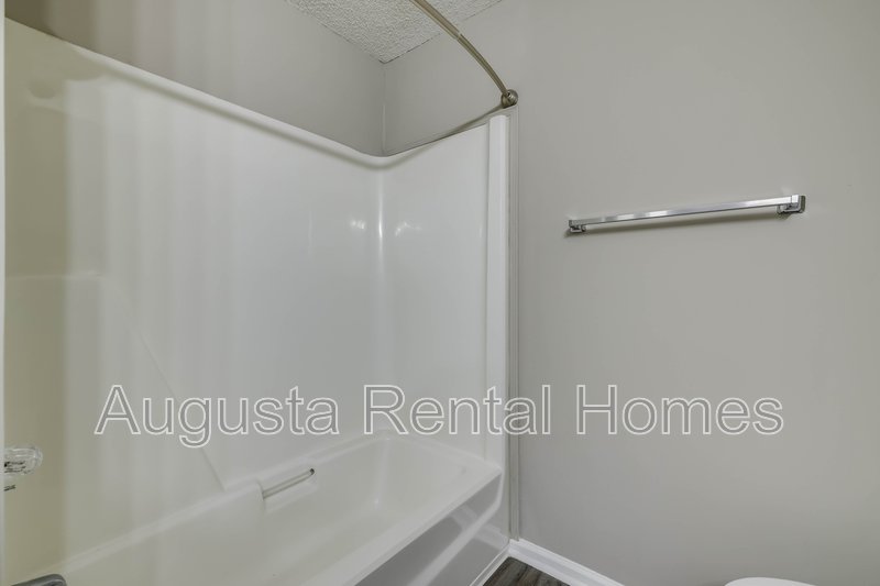 146 Chalet North Blvd - 146 property image