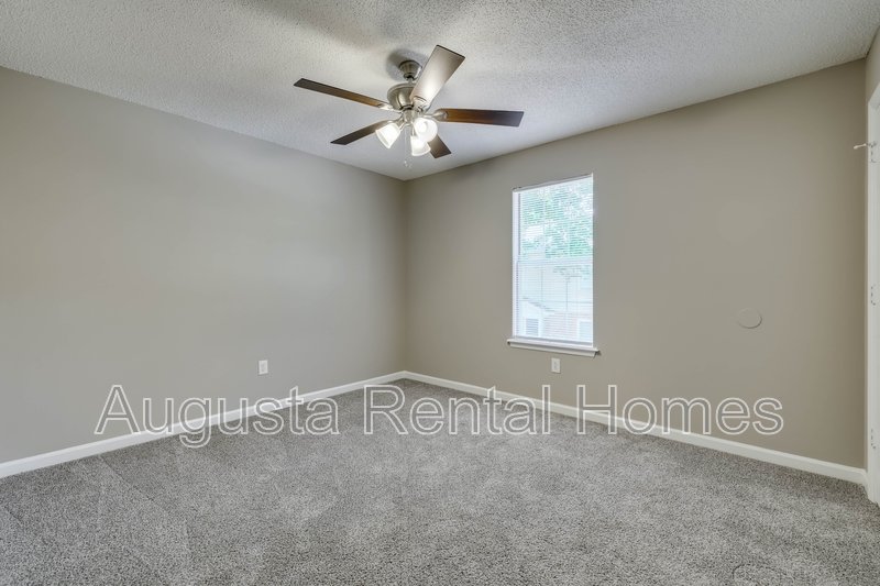 146 Chalet North Blvd - 146 property image