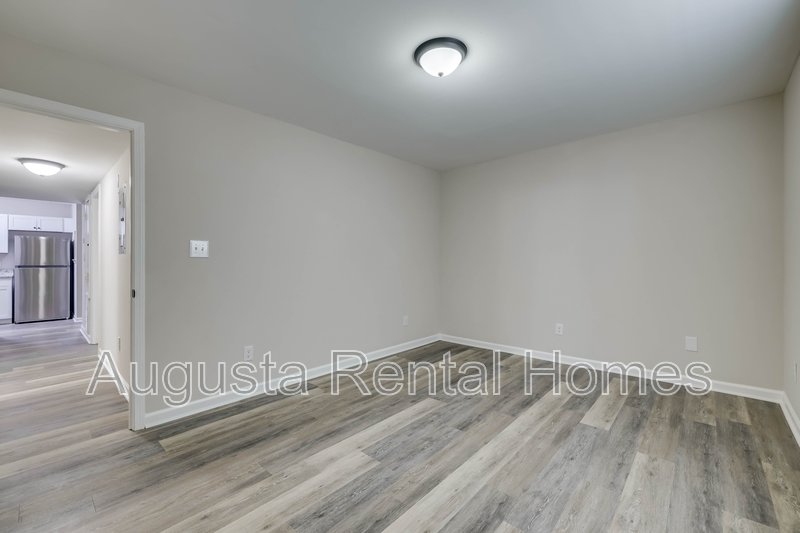 37 Conifer Court property image
