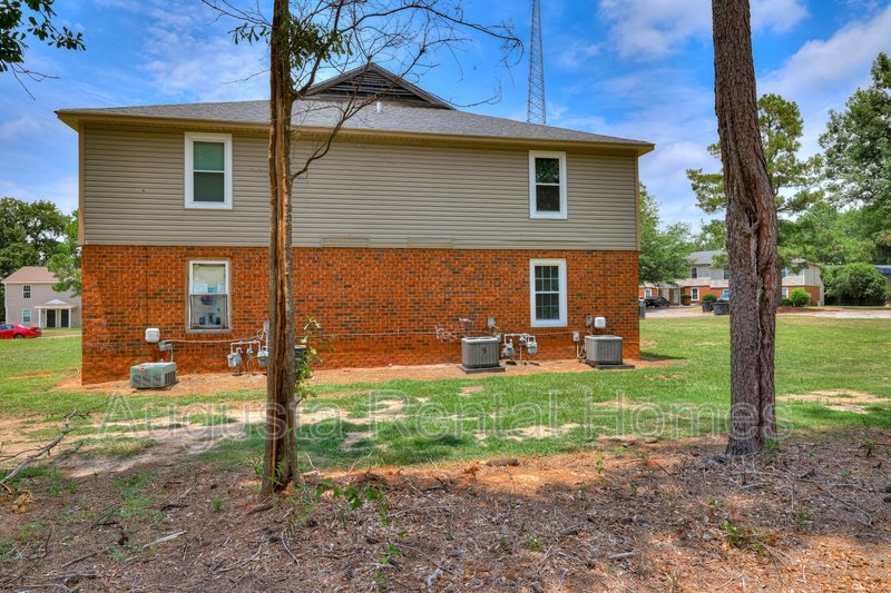 37 Conifer Court property image
