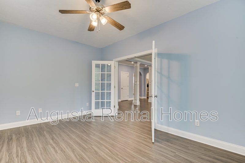 171 Caroleton Drive property image