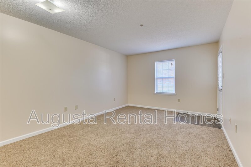 1425 Lee Beard Way Unit 109 property image