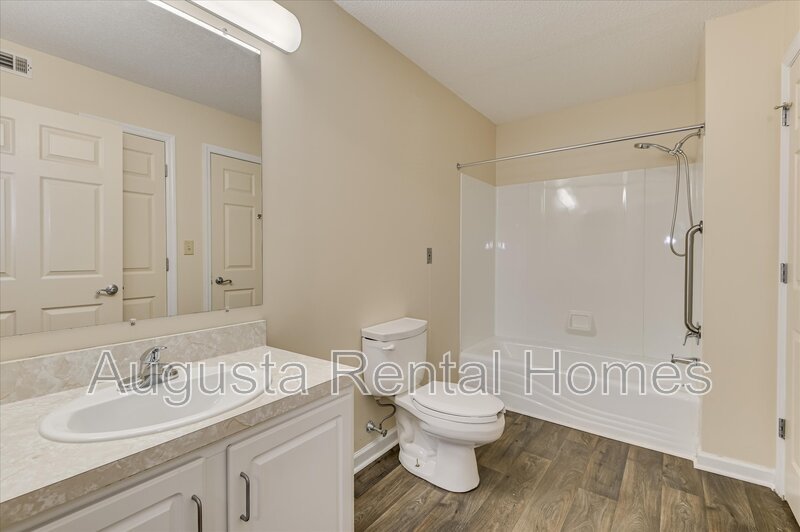 1425 Lee Beard Way Unit 109 property image